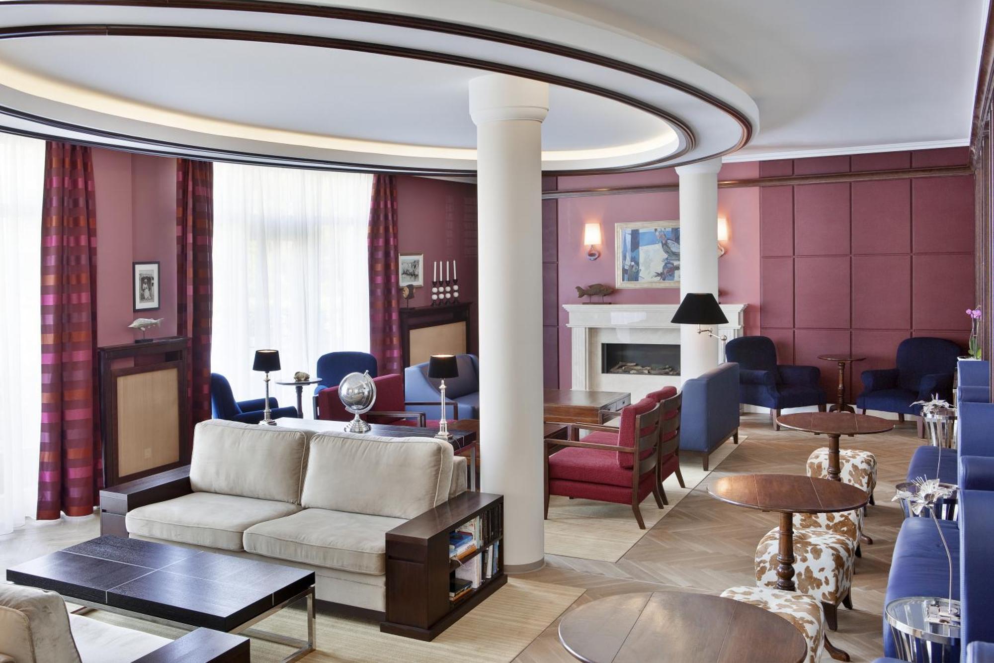 Steigenberger Grandhotel & Spa Heringsdorf Exterior foto The lounge at the airport